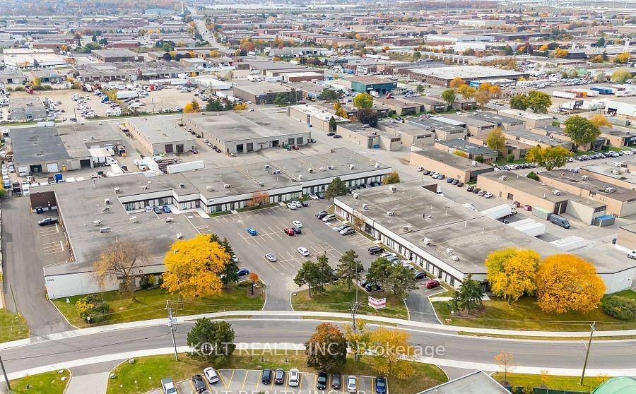 Prime end unit with premium corner street exposure in a highly sought after location, currently leased to a Class A tenant until October 31, 2026.