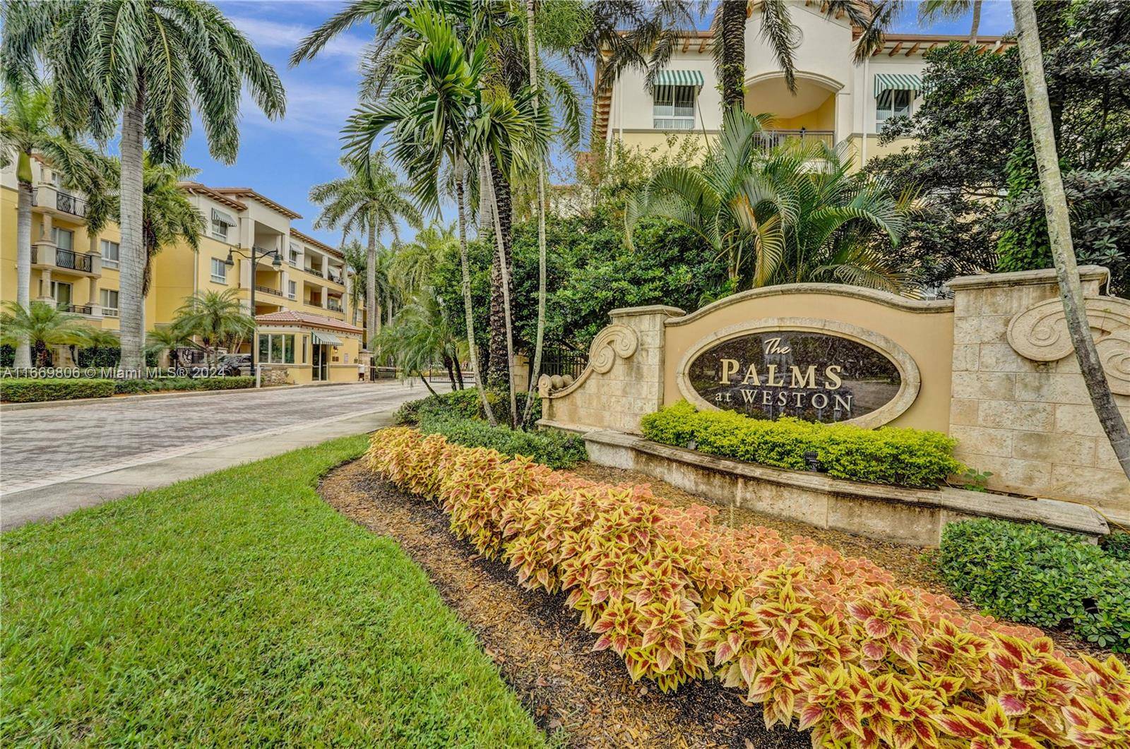 Move right into this beautifully maintained 2 bedroom, 2.