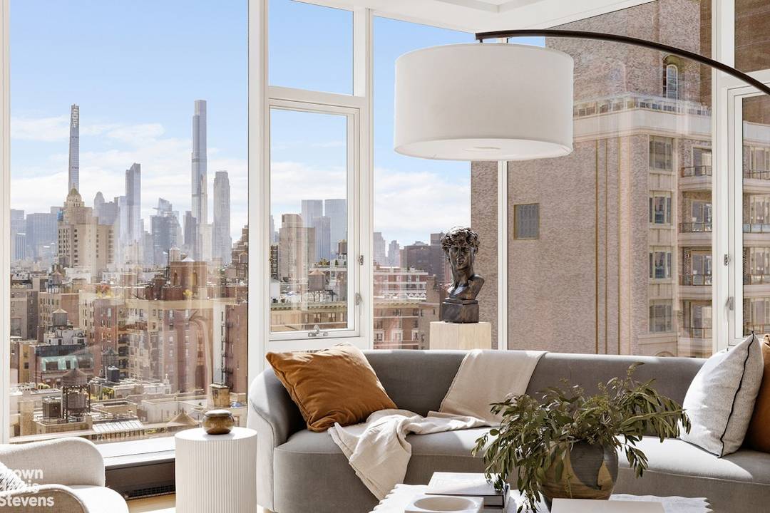 Apartment 17A at 1289 Lexington truly has it all five oversized bedrooms, a corner great room with an incredible wrap around terrace, soaring ceilings, southern and western exposures with open ...