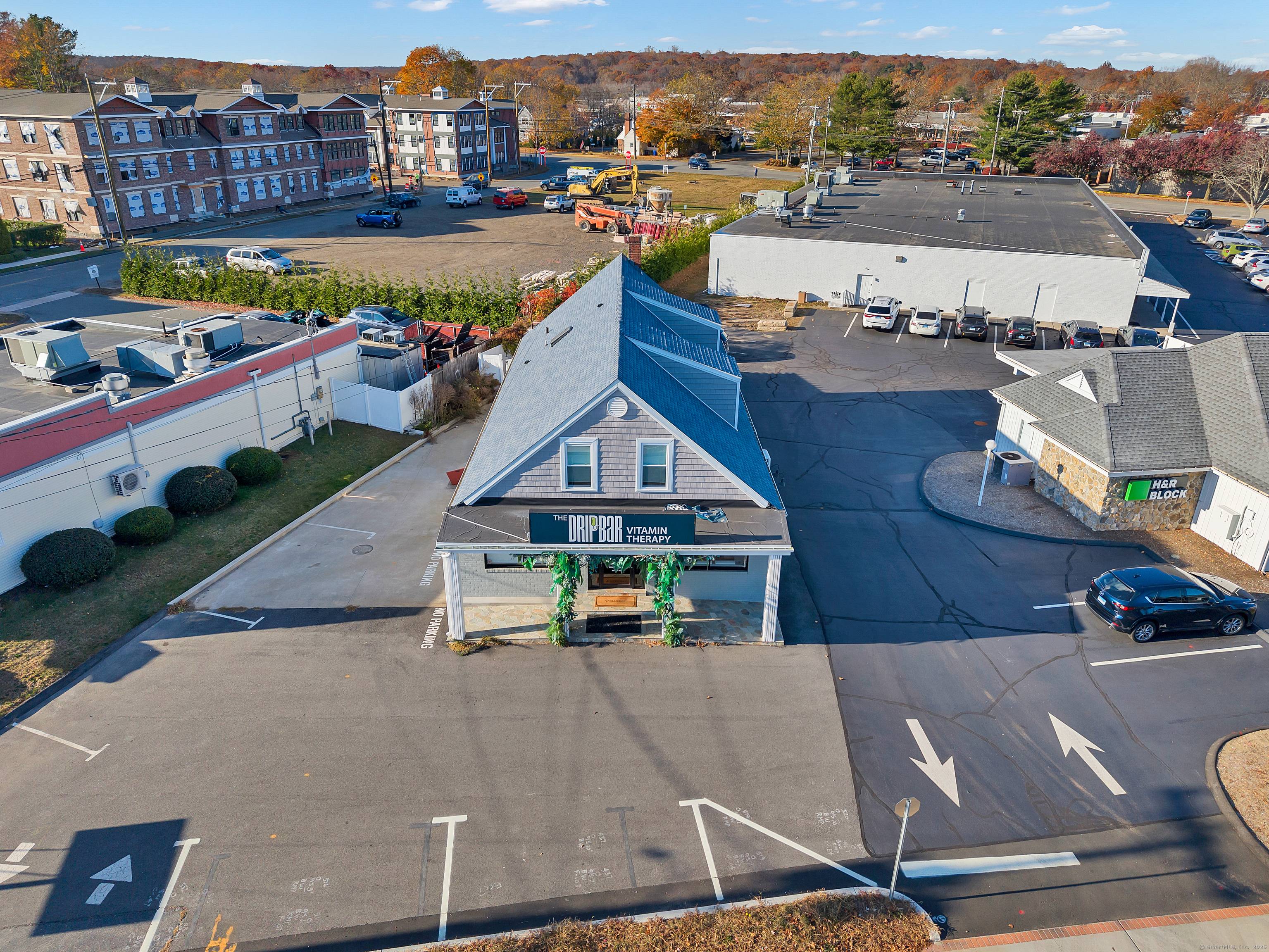 Location Prime Boston Post Road Frontage !