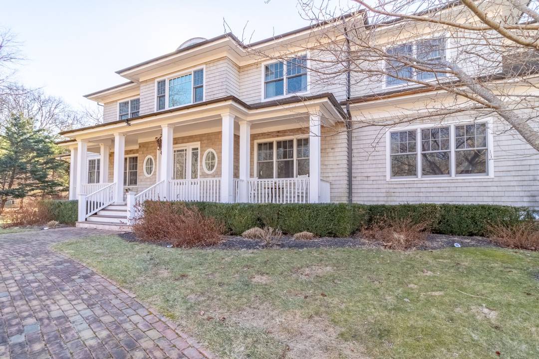 Magnificent North Haven Home