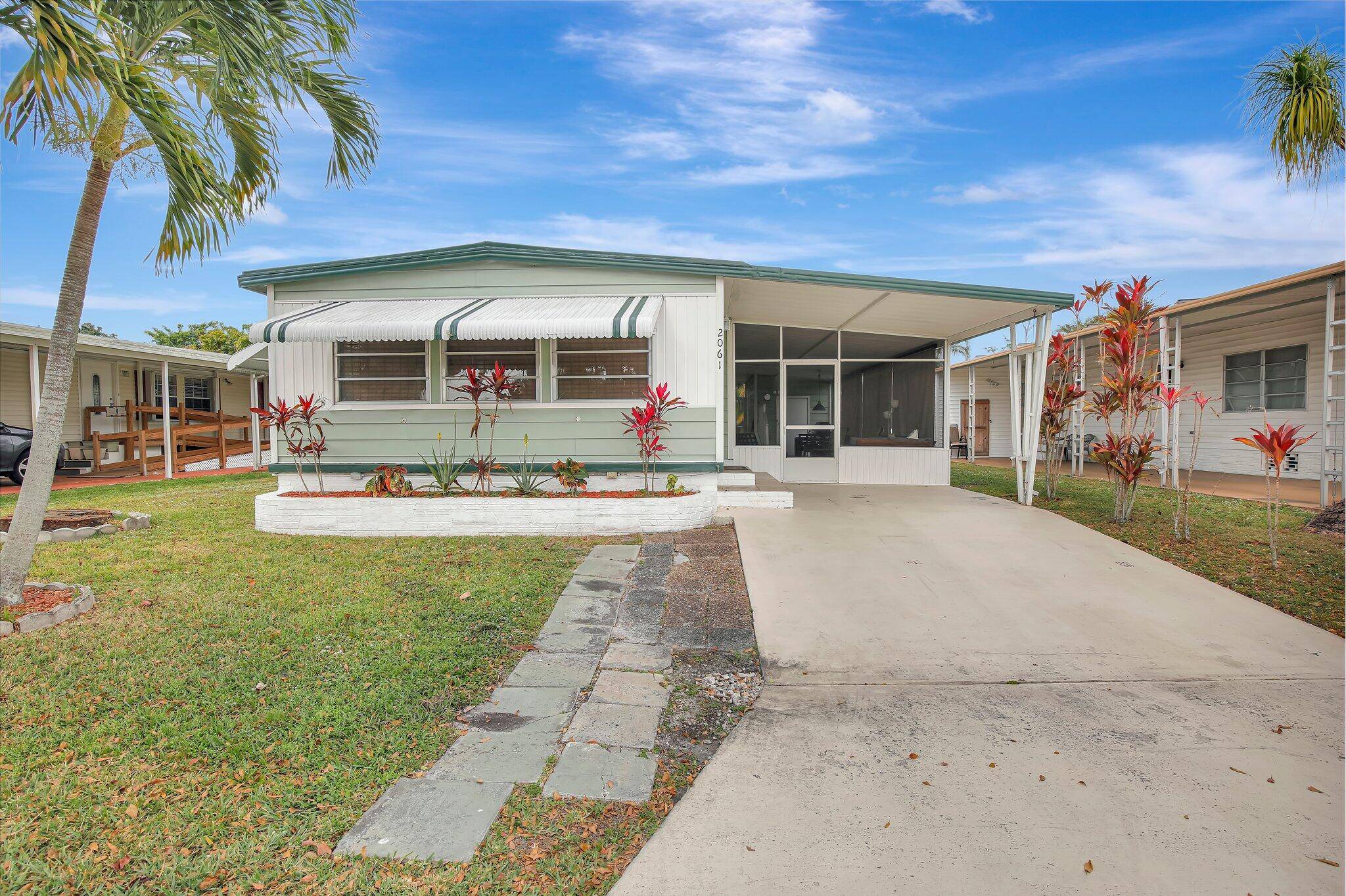 Gorgeous Home with Golf Course Views YOU OWN THE LAND !