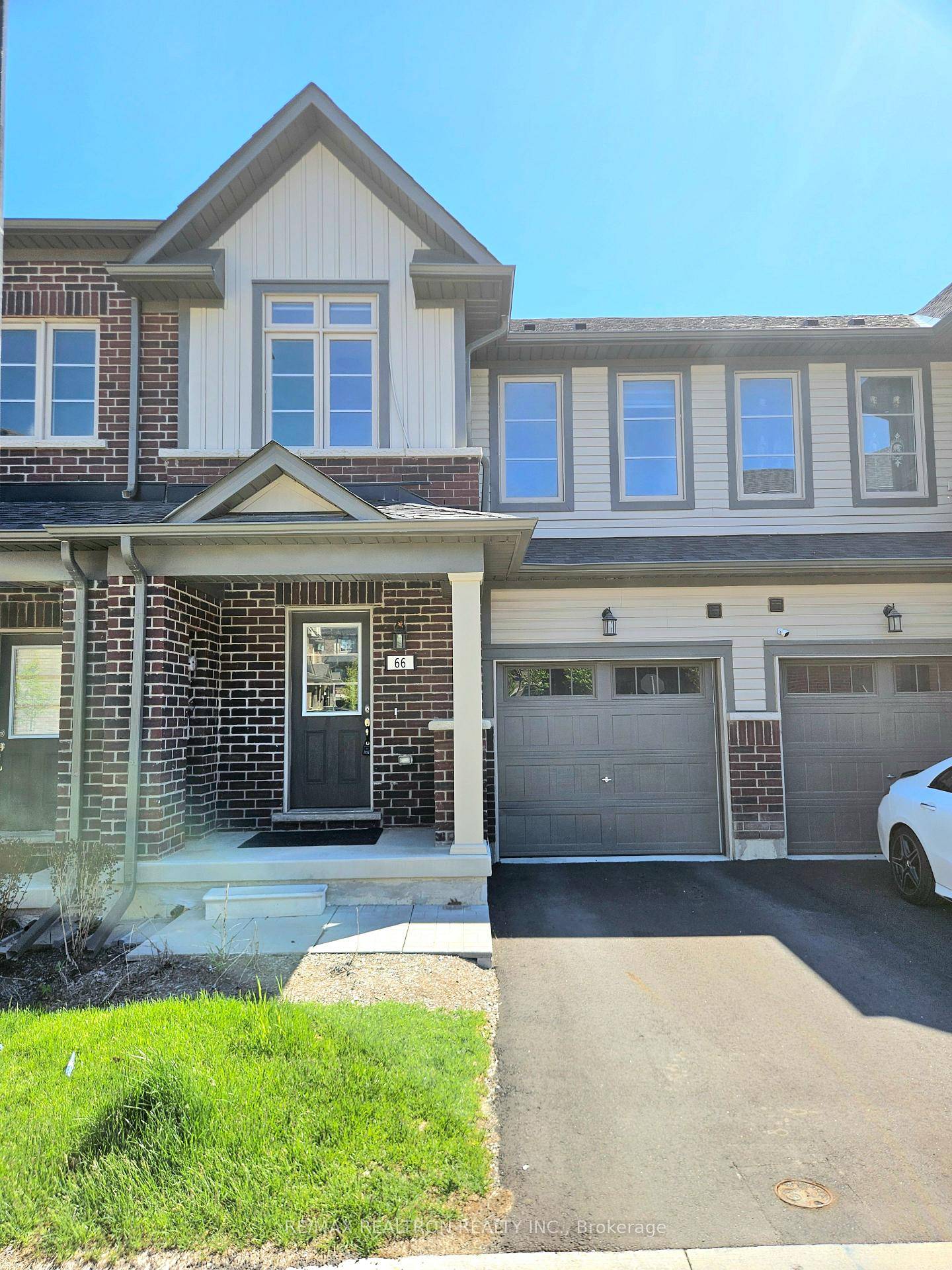 This exceptional freehold townhouse that offers the space with a walkout basement.