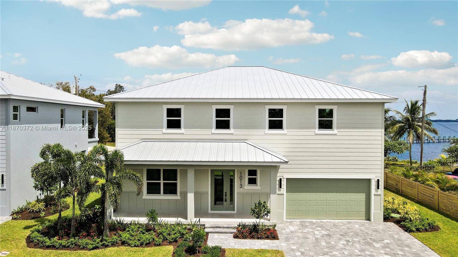 We proudly present a stunning new build on Orange Avenue, part of Rio s exciting redevelopment.