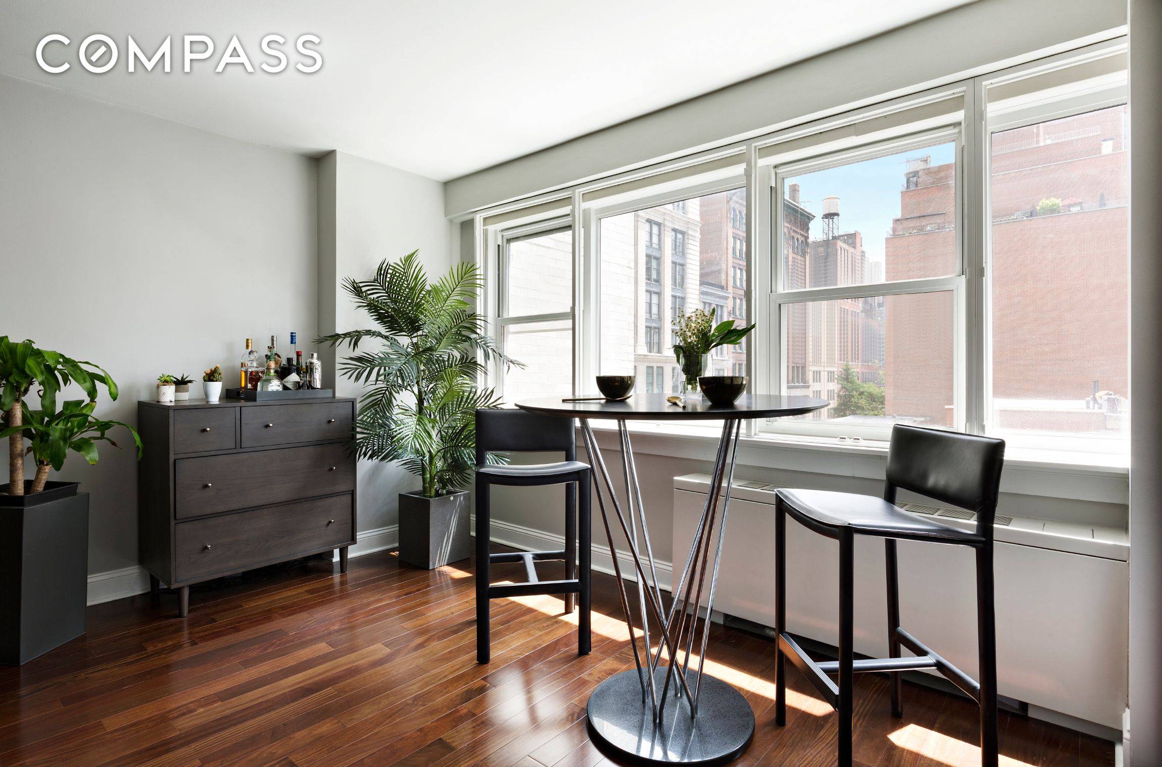 Welcome to Apartment 6L at The John Adams a beautifully renovated junior one bedroom in one of Greenwich Village s most coveted full service co ops.