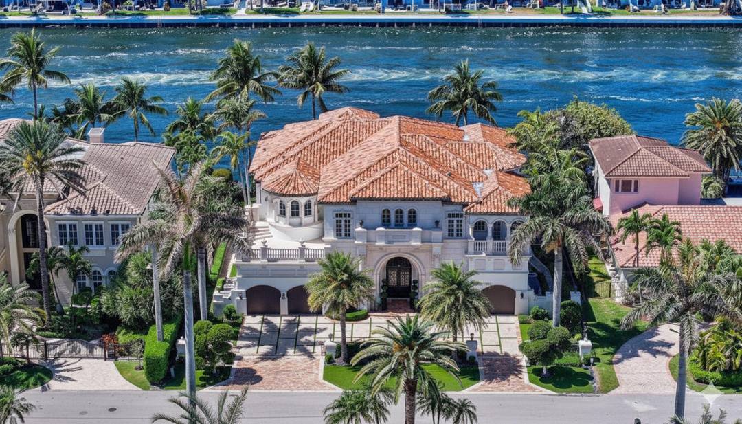 Direct Intracoastal Estate in Prestigious Bel Lido Isle, Highland Beach offers 95 ft of Waterfrontage, and is among the Most Coveted Properties in So.