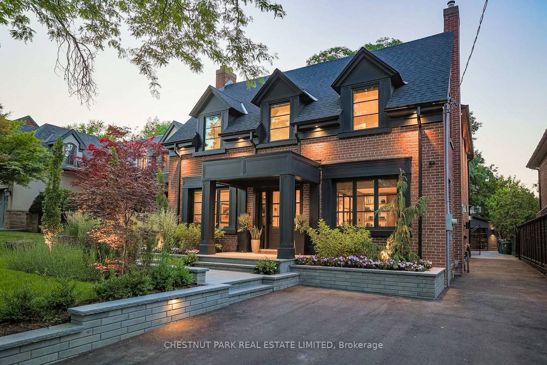 Welcome to this exquisite custom built home, perfectly located in the heart of the highly coveted Lawrence Park neighbourhood.