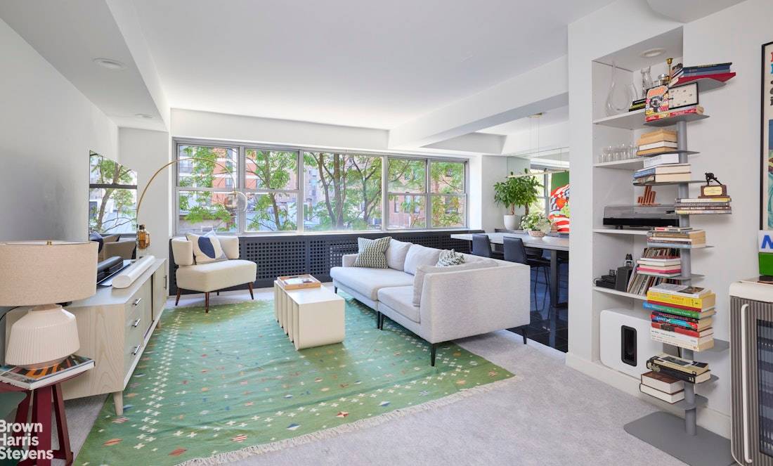 Corner 2 Bedroom with Enchanting Town House and Garden Views Bright, sun splashed 2 bedroom, 2 bath in prime Upper East Side location on 72nd Street between Madison and Park ...