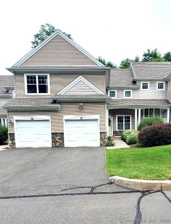 Stunning ! Rare Opportunity !