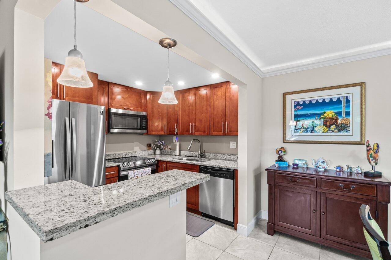 Spectacular Fully Remodeled Corner Unit 1 Bed 1.
