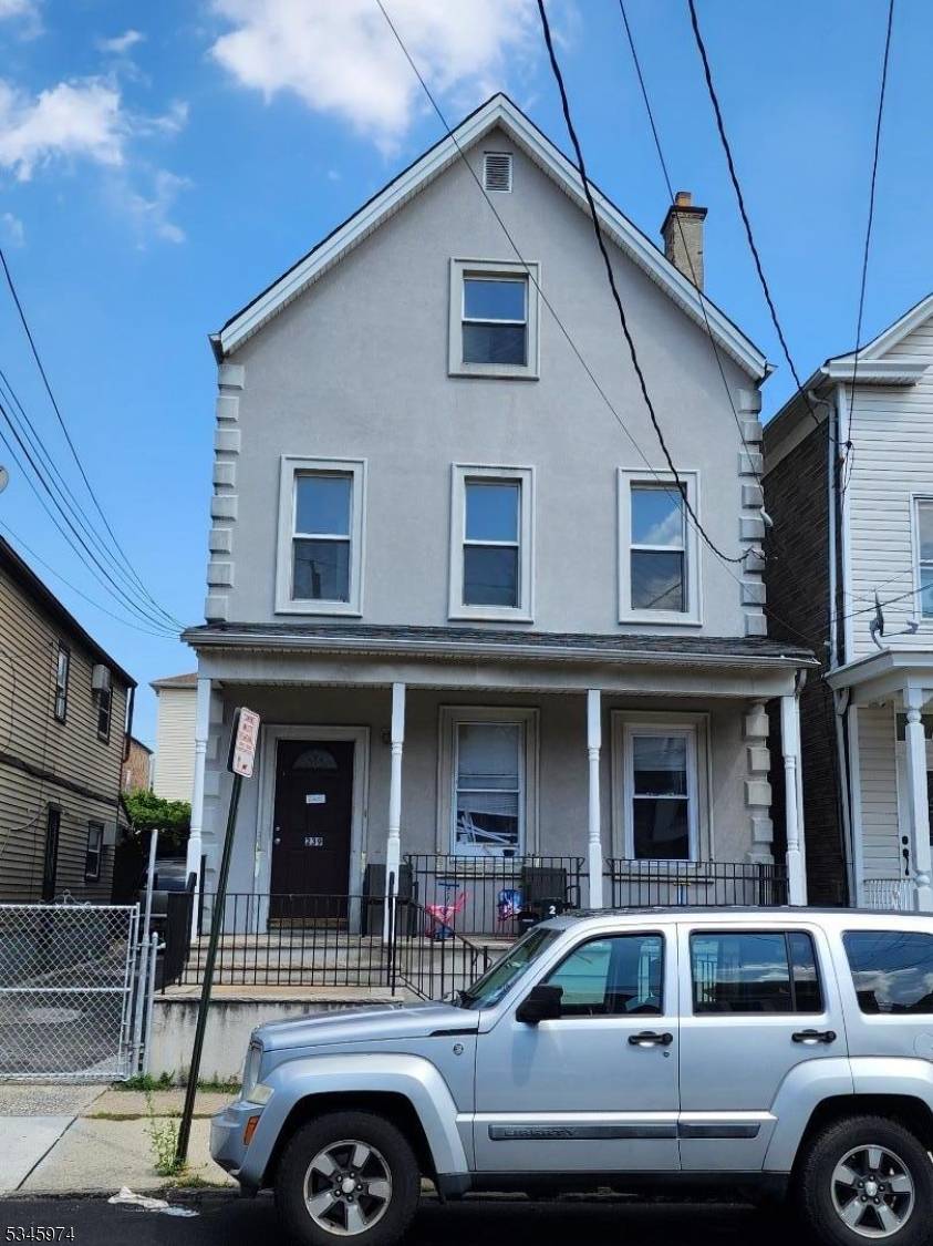 2 Units property with great income potential.