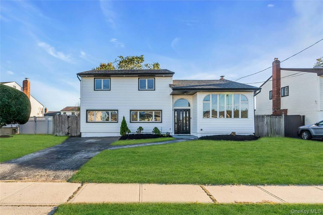 Just Renovated 4 Bedroom Split Level Gem in Desirable Massapequa Welcome home to this beautifully renovated 4 bedroom, 2 bath split level nestled in the highly sought after neighborhood of ...