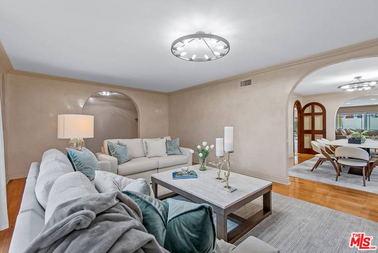 6138   Maryland Dr 4BR Beverly Grove La