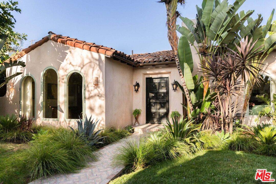 740  N Alta Vista Blvd 4BR Hollywood Hills East La