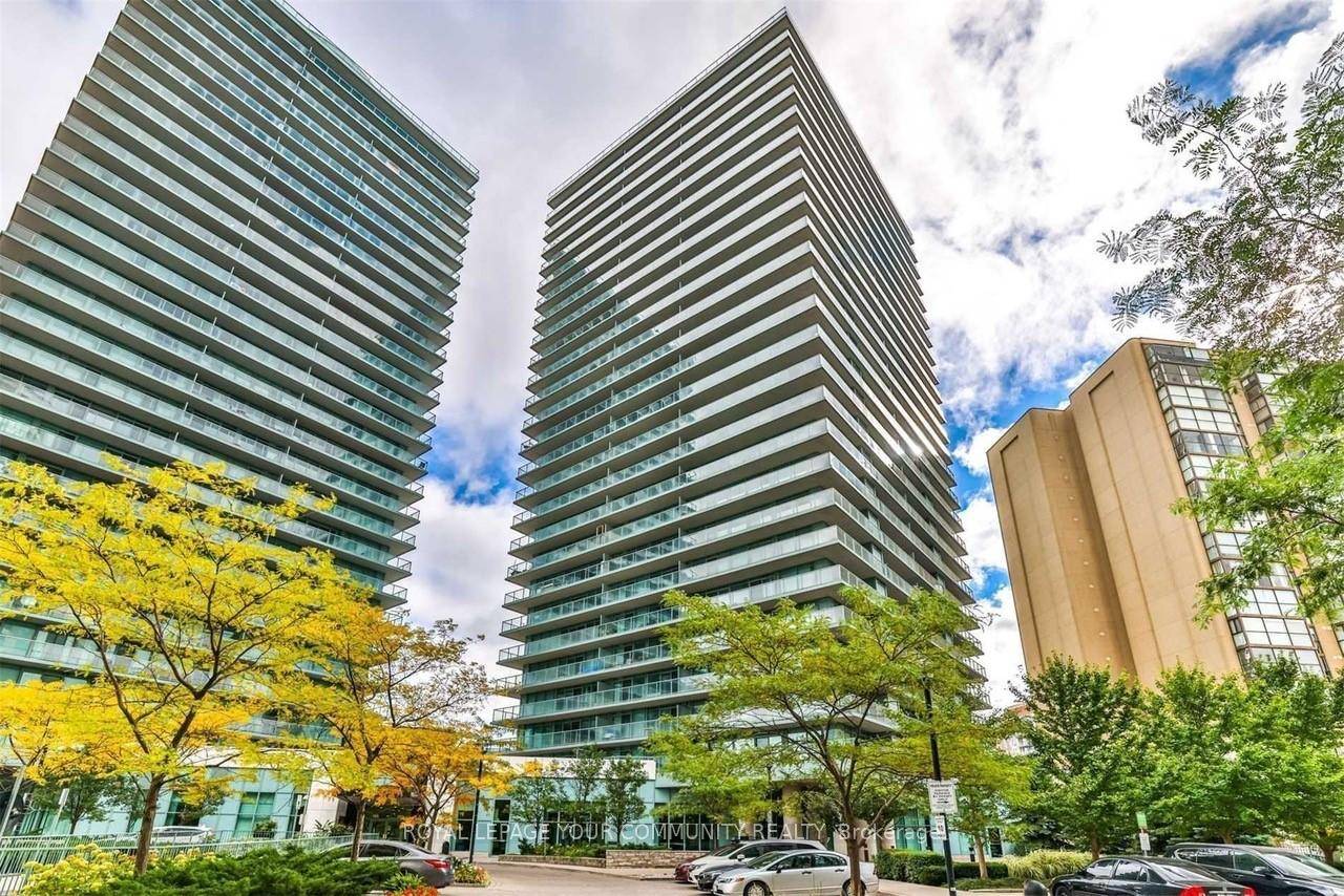Fantastic One Bedroom Unit With Unobstructed North East View amp ; Spacious Open Concept Floor Plan amp ; Unique Double Access To 90 Sqft Balcony From Living Room amp ; ...