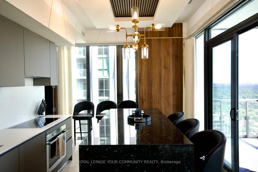 Experience luxury city living a its finest at 8 Cumberland, nestled in Toronto's prestigious Yorkville community.