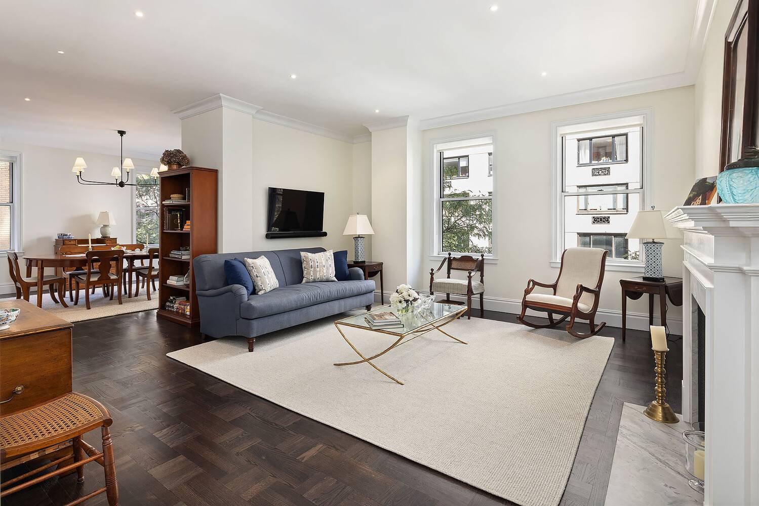Mint Condition 6 Room Apartment Welcome to 4N at 910 Park Avenue, a stunning, bright and mint, renovated two bedroom and staff room apartment !