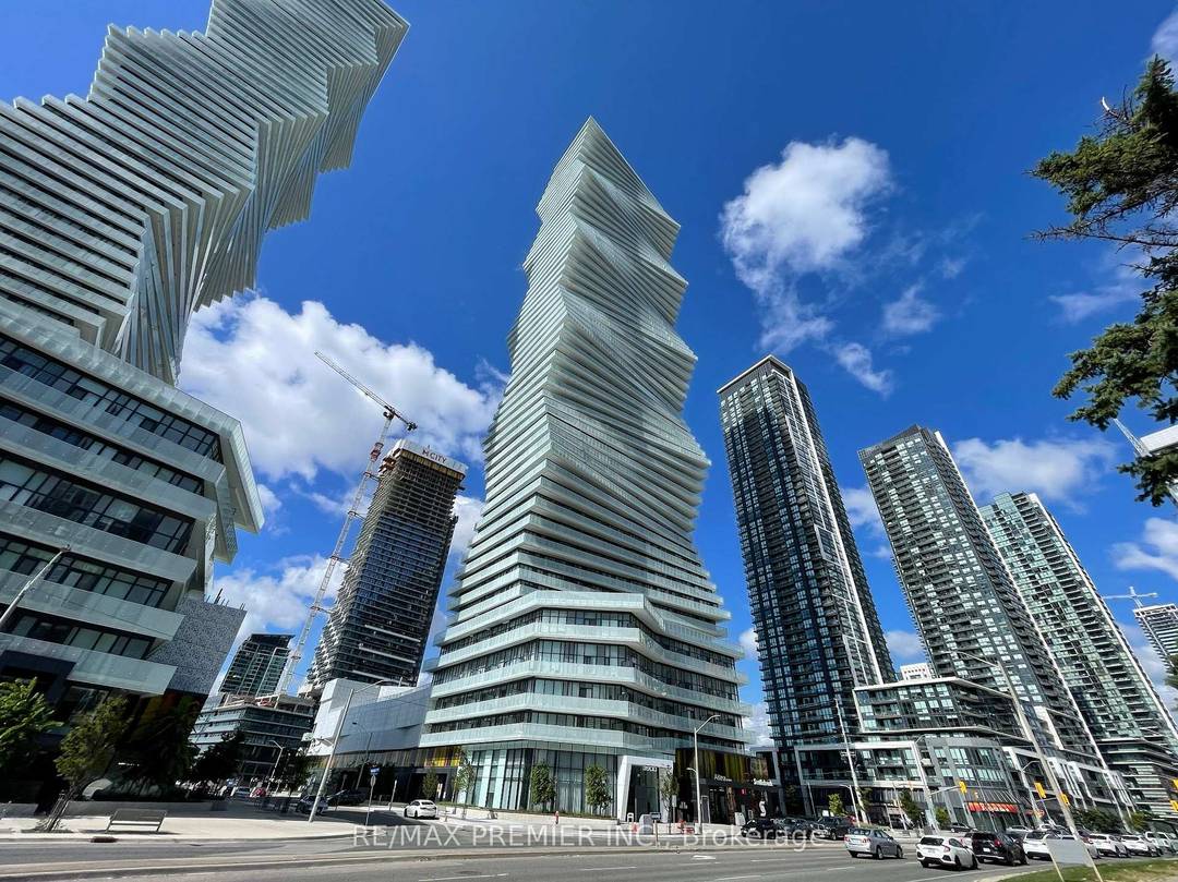 This fully furnished 1 bedroom, 1 bathroom unit also features a spacious den with a door, perfect for a home office or additional room.