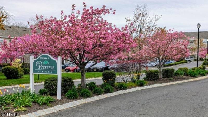 Luxurious, freshly painted 1, 635 sq ft residence the largest model at The Preserve in Matawan offering elegant single level living.