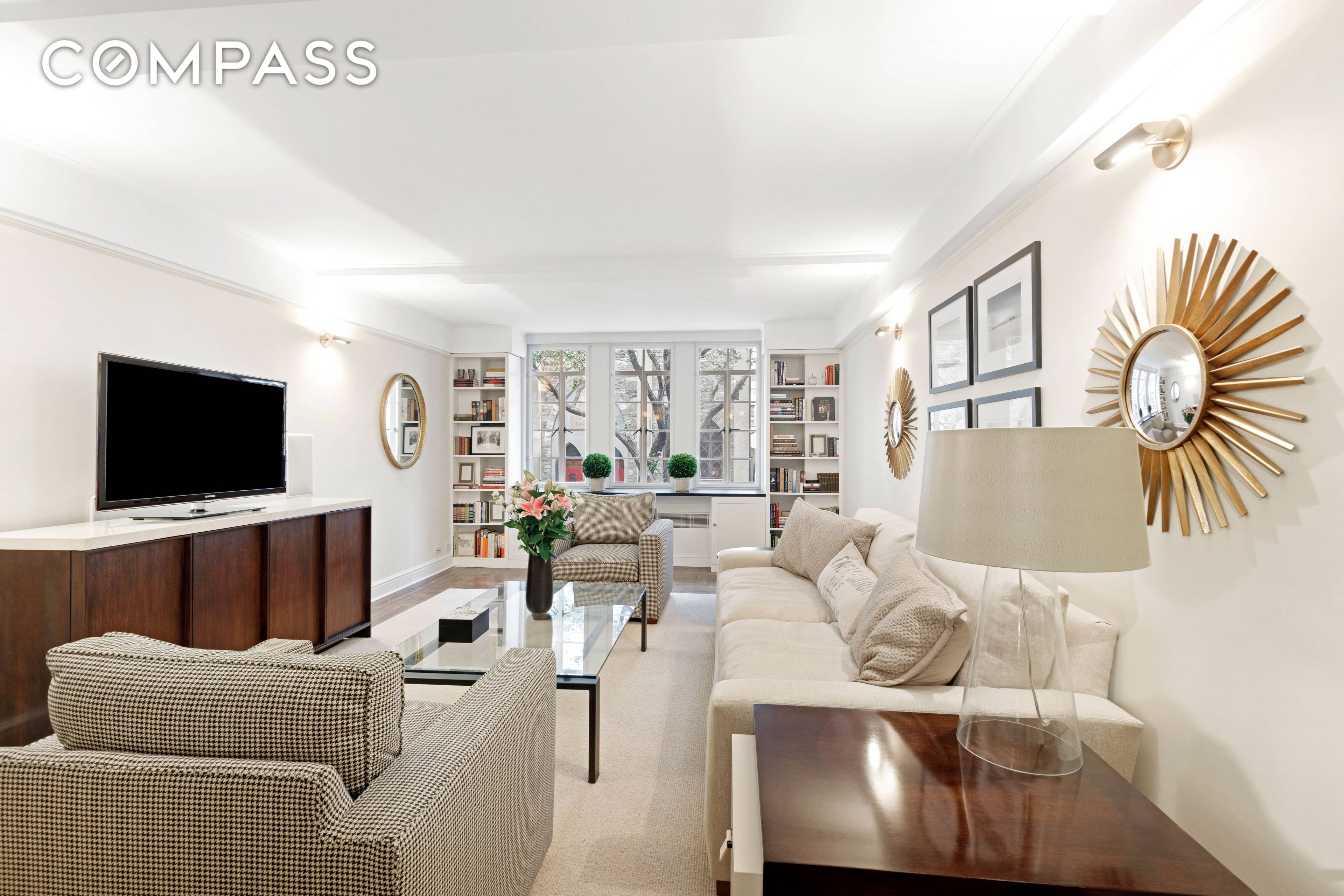 Just Listed ! A spacious, pre war, mint condition one bedroom condo just off Park Avenue in the prime Carnegie Hill neighborhood.
