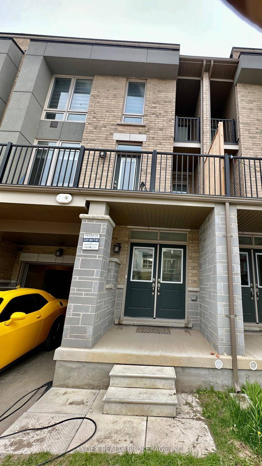 This delightful freehold 2 Storey townhouse is bathed in natural sunlight and features a grand double door Entrance.