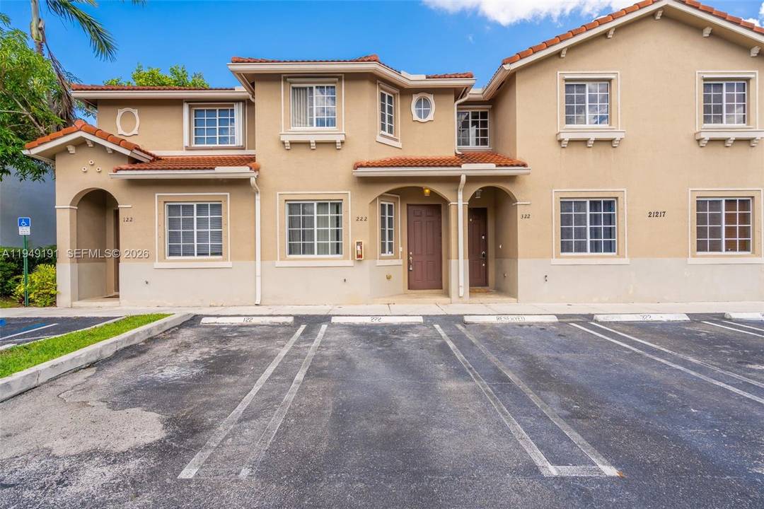 Spacious two story townhouse located in the desirable Majorca Isles II community in Miami Gardens.