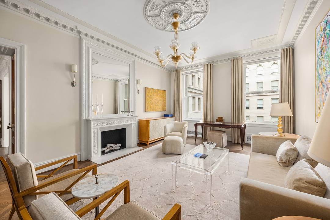 Residence 9D epitomizes the timeless elegance and architectural distinction of the legendary Apthorp.