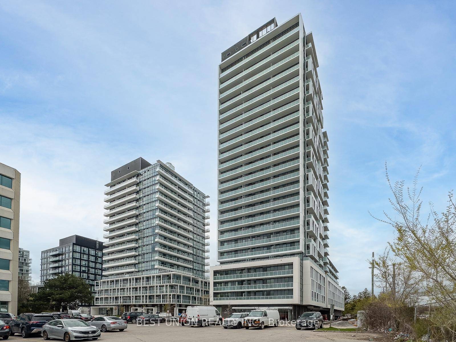 Luxury living in unit 703 188 Fairview Mall Dr.