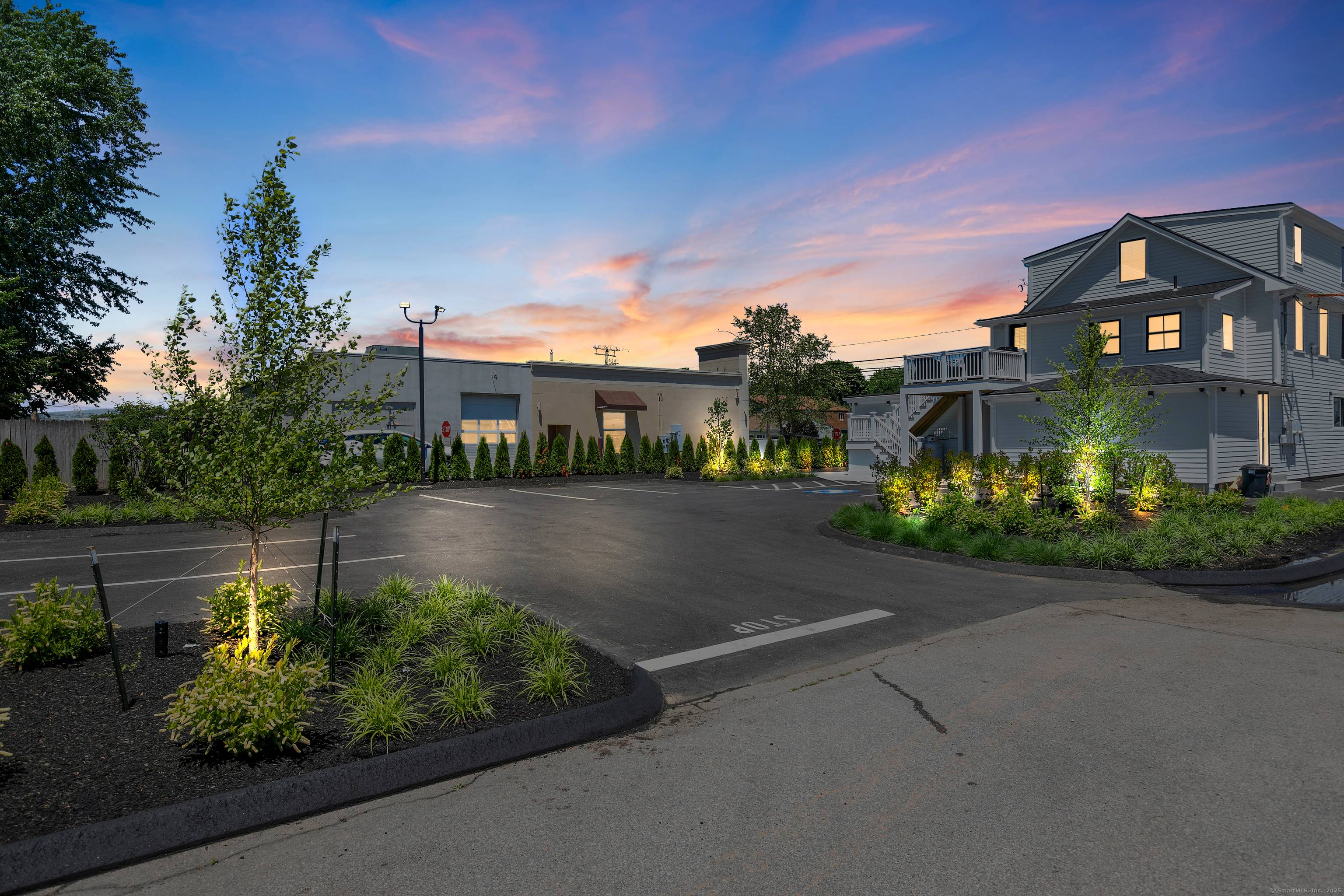 Welcome to living at its best with this spacious three bedroom, two bath fully furnished penthouse in the heart of Mystic !