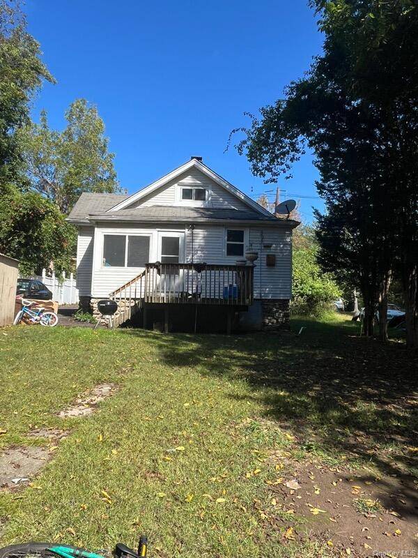 Welcome to 129 Old Nyack Ranch !