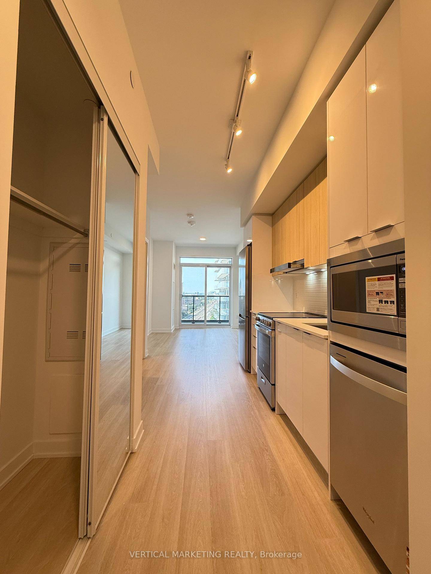 Brand new Never lived 1 Bed 1 Bath in Luxury Canopy Tower Condo.