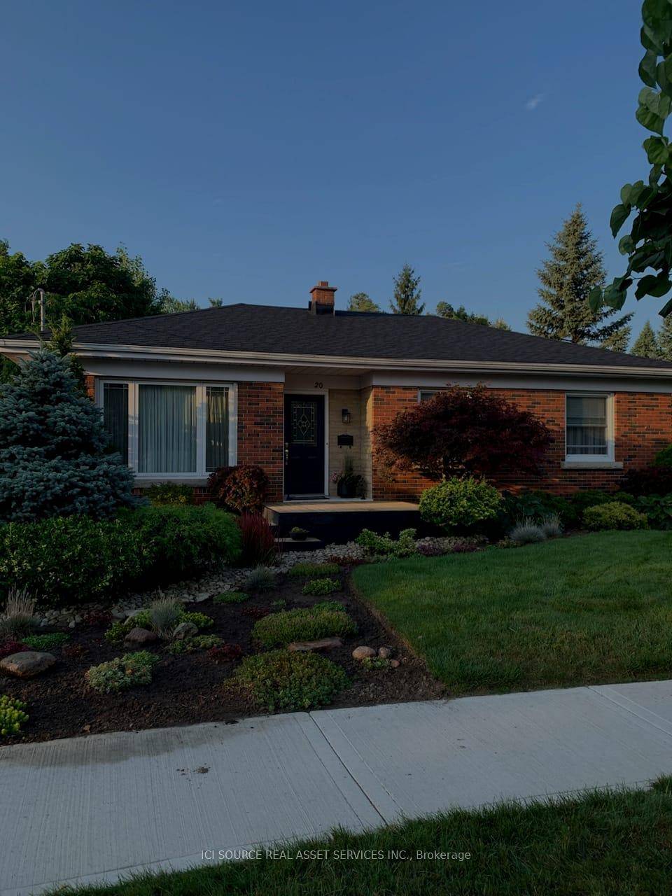Turn key, fully renovated, 3 bedroom bungalow is on a full quarter acre pie shaped lot in the desirable Henderson Survey Sky Acres area of north Brantford.