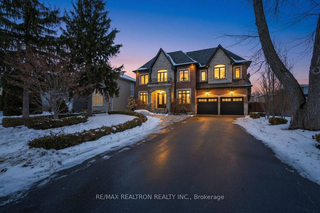 Welcome to a stunning custom built luxury residence with in ground swimming pool on one of North Richvale's most prestigious streets.