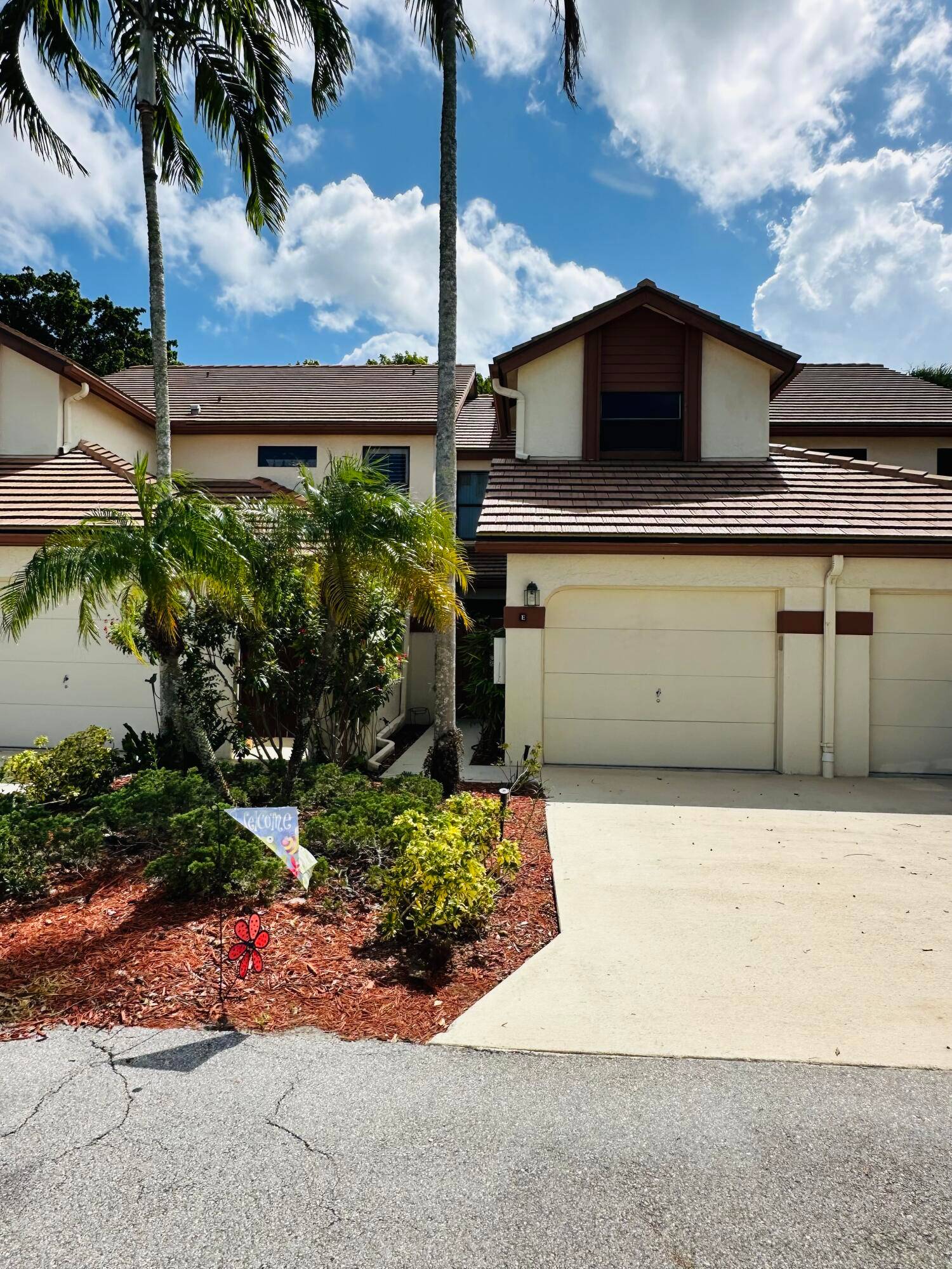 Offering 10, 000 towards buyer's closing cost with full price offer at closing.
