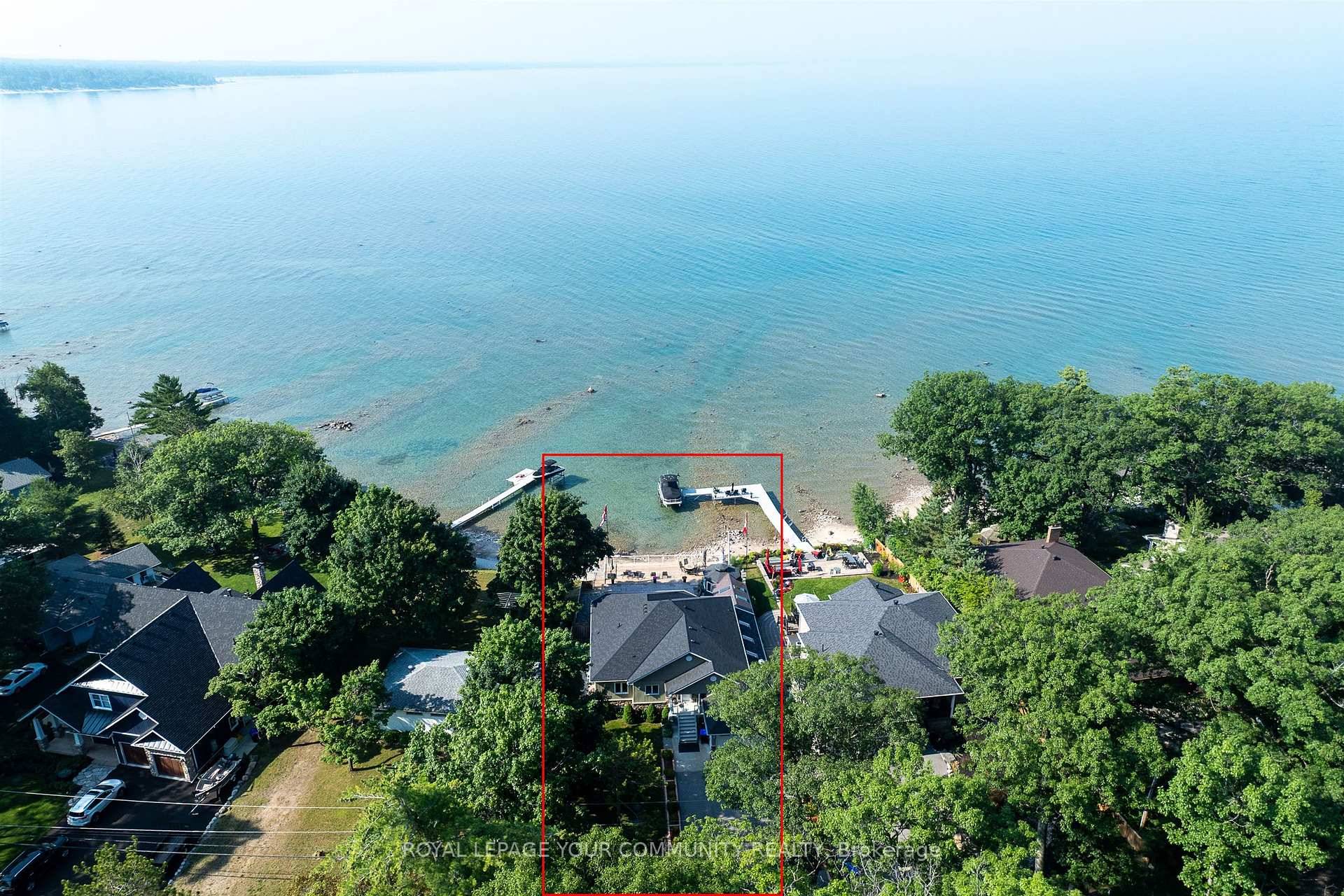 Lakefront Custom Bungalow Welcome to your dream waterfront retreat !