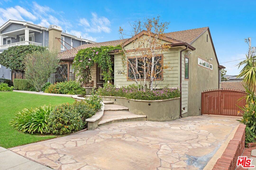 9343 Sawyer St 4BR Beverlywood La