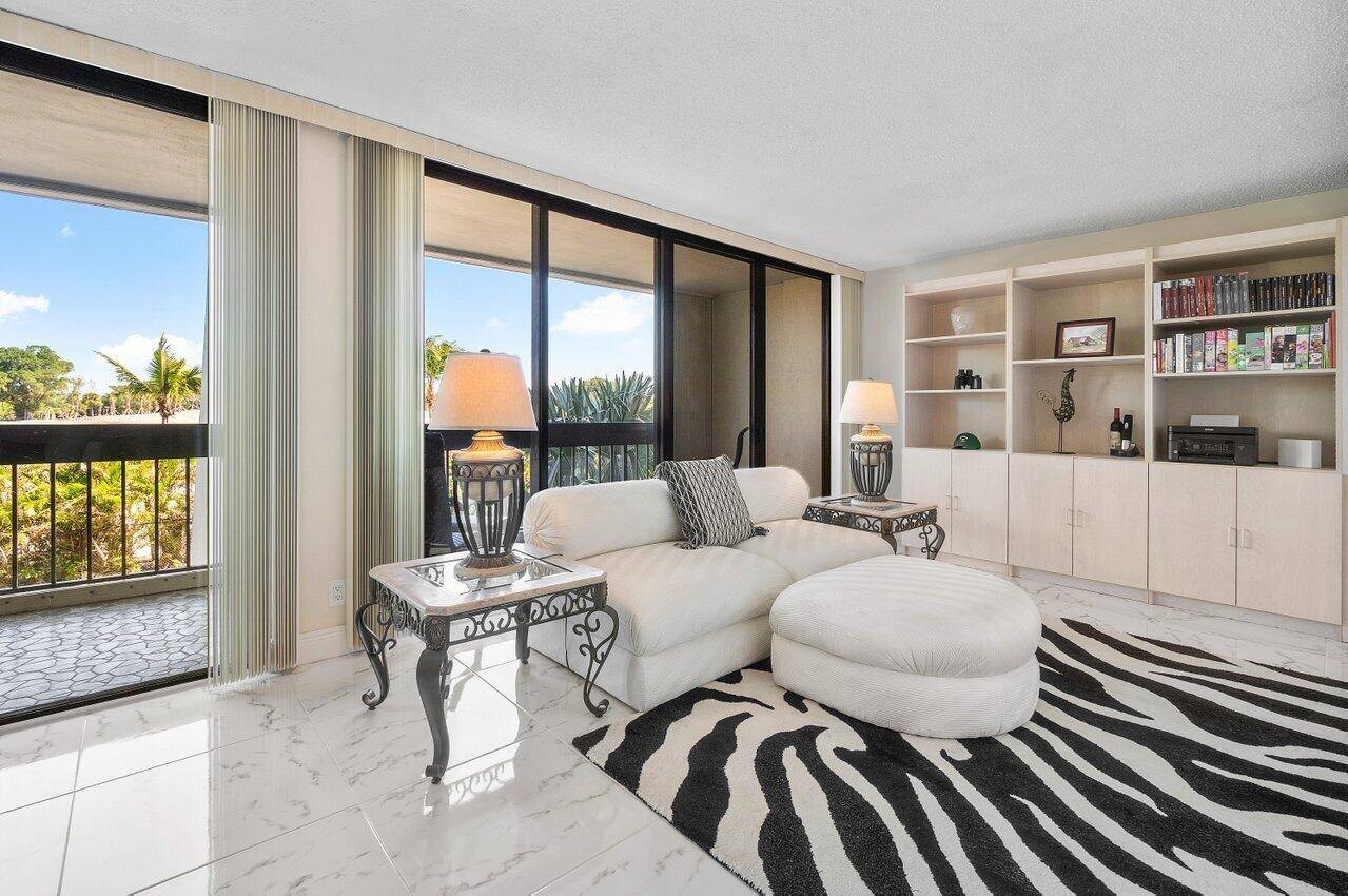 Amazing view from this completely renovated 3 2 Condo with open kitchen, brand new appliances, 2020 AC.