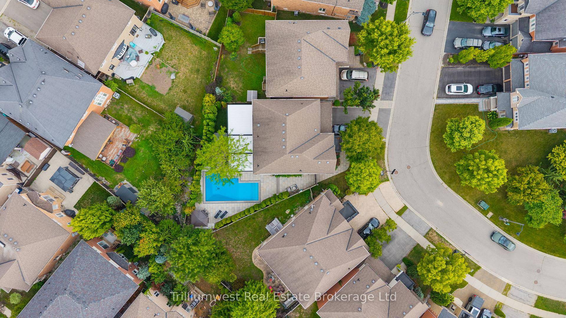 Step into luxury as you enter this beautiful home in the highly coveted Lakeshore Woods.
