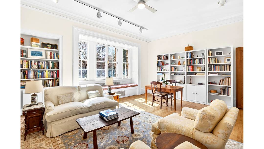 OPEN HOUSES BY APPOINTMENT ONLY VIEW VIDEO FOR MORE INFORMATION The elegant foyer of this turn of the century jewel leads to the sun flooded living and dining room with ...