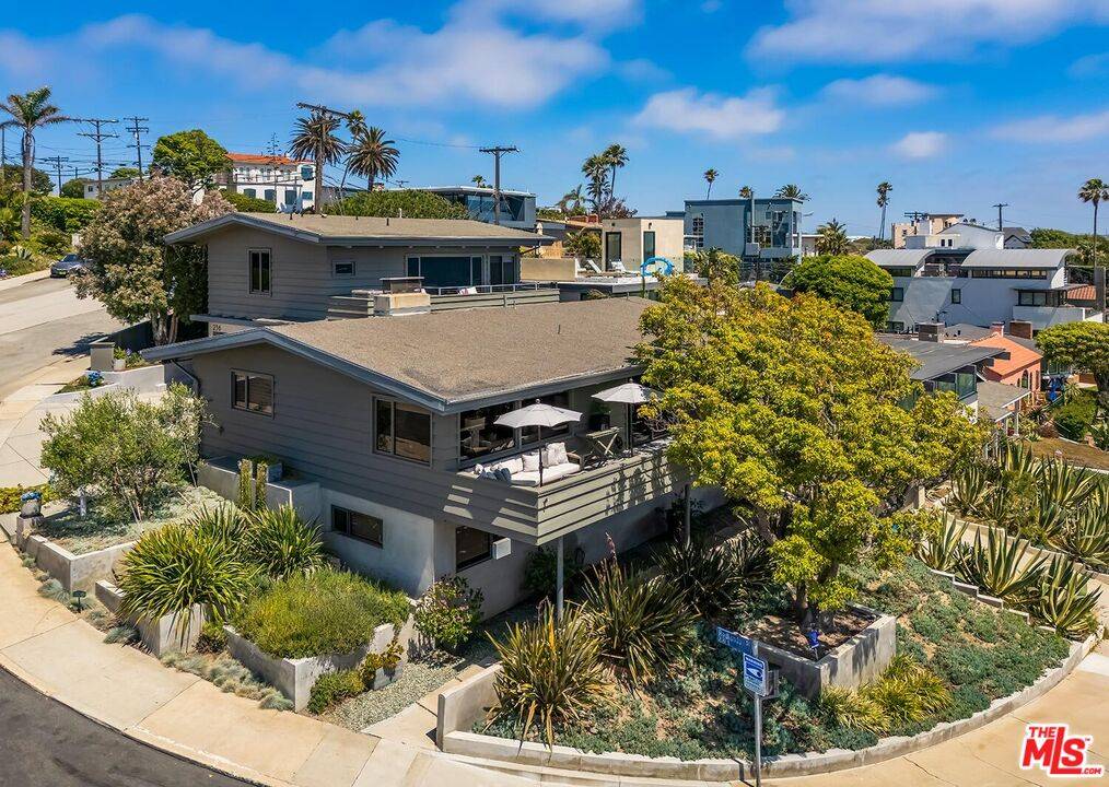 236   Redlands St 3BR La