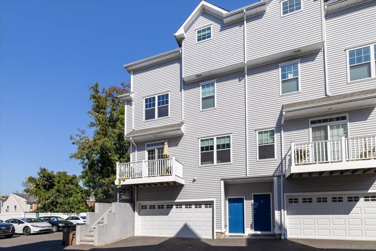 Welcome to the West Park Townhomes !