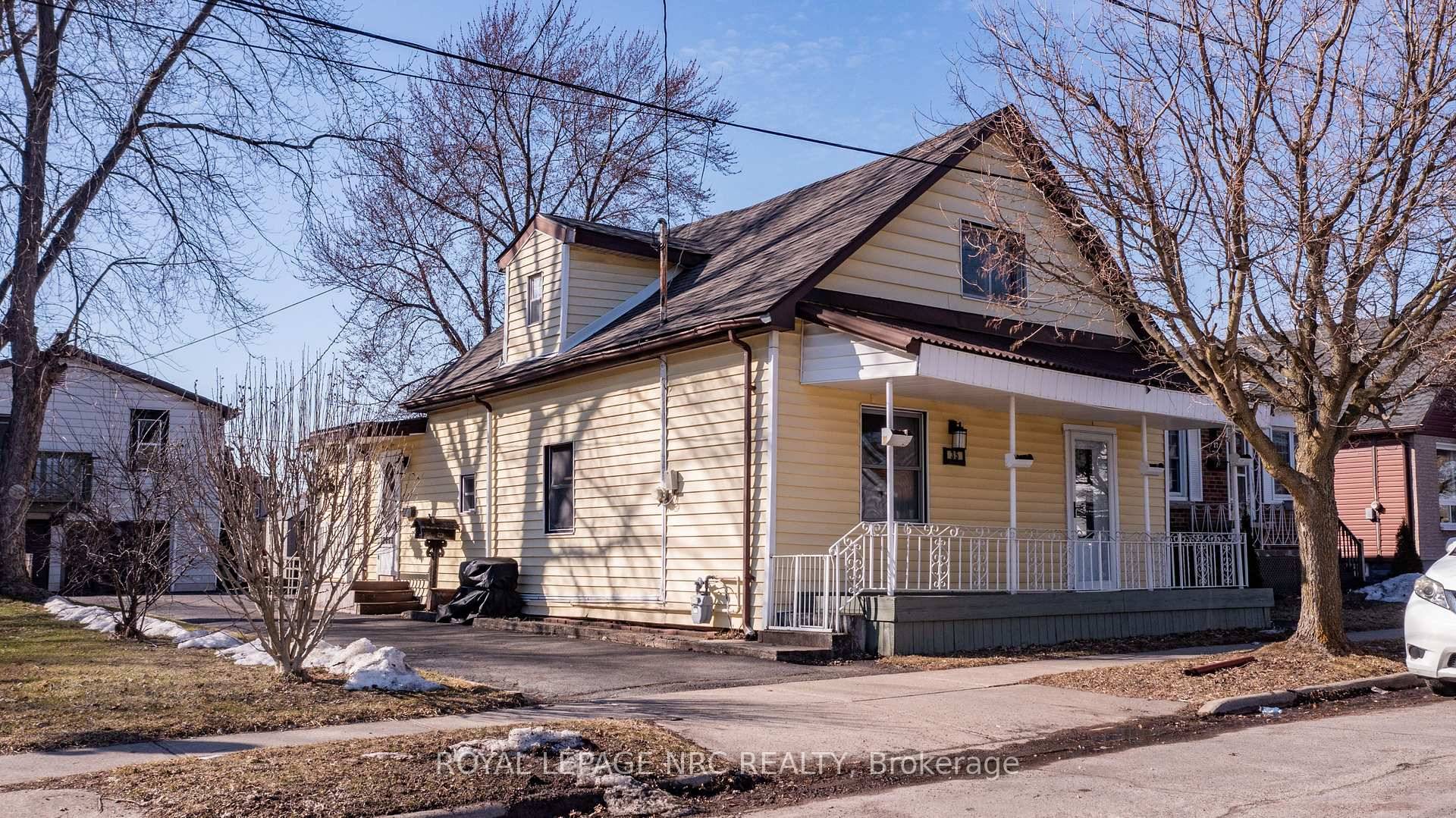 Seeing is believing ! Yes, this 3 bedroom, 2 bathroom home with accessory dwelling is only 399, 900.