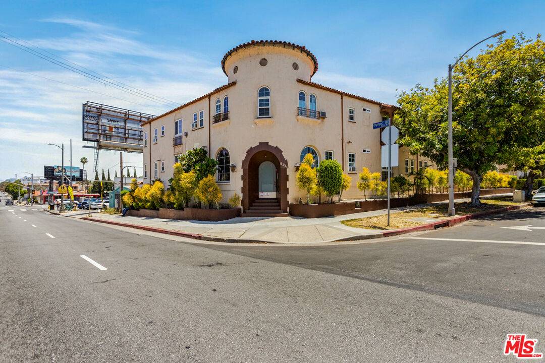 5320  W Olympic Blvd 11BR Hancock Park La