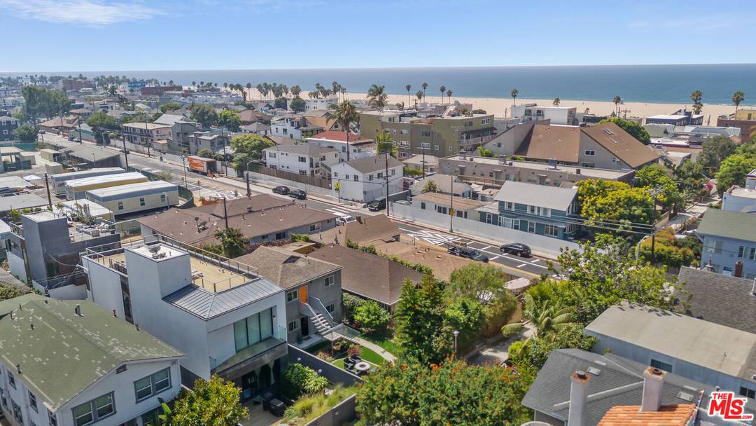 106 Paloma Ave 4BR Marina Del Rey La
