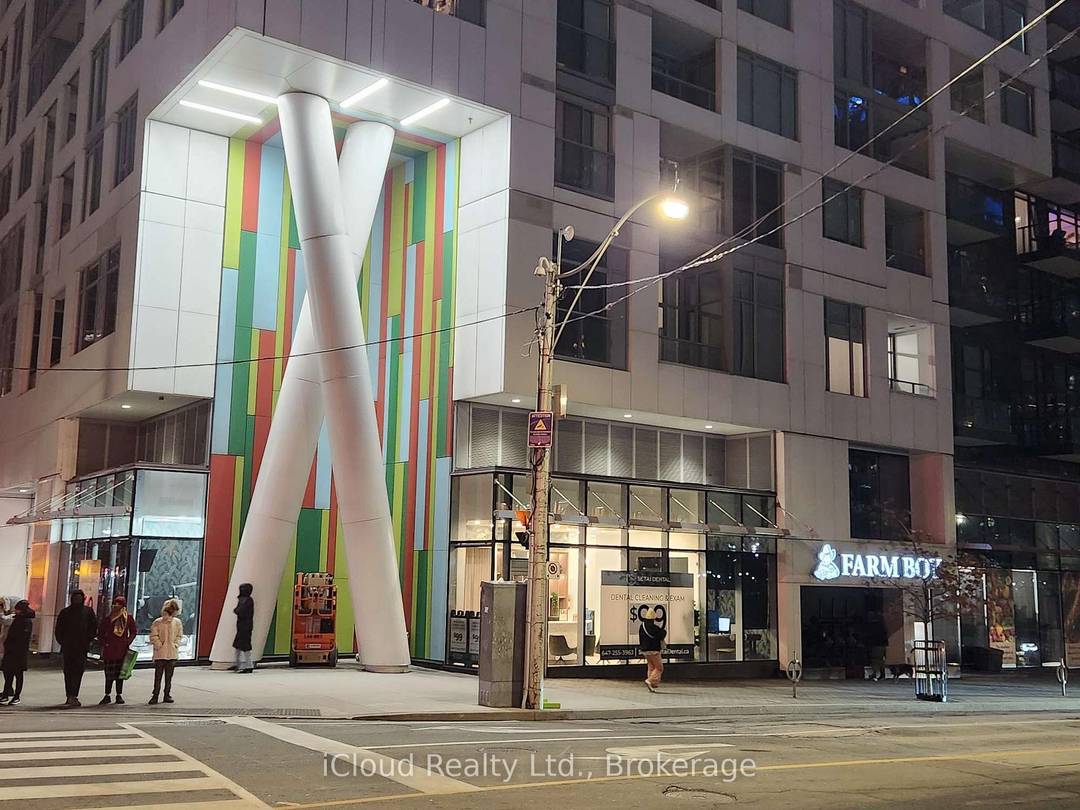 This unit will take your breath away from the moment you walk in.