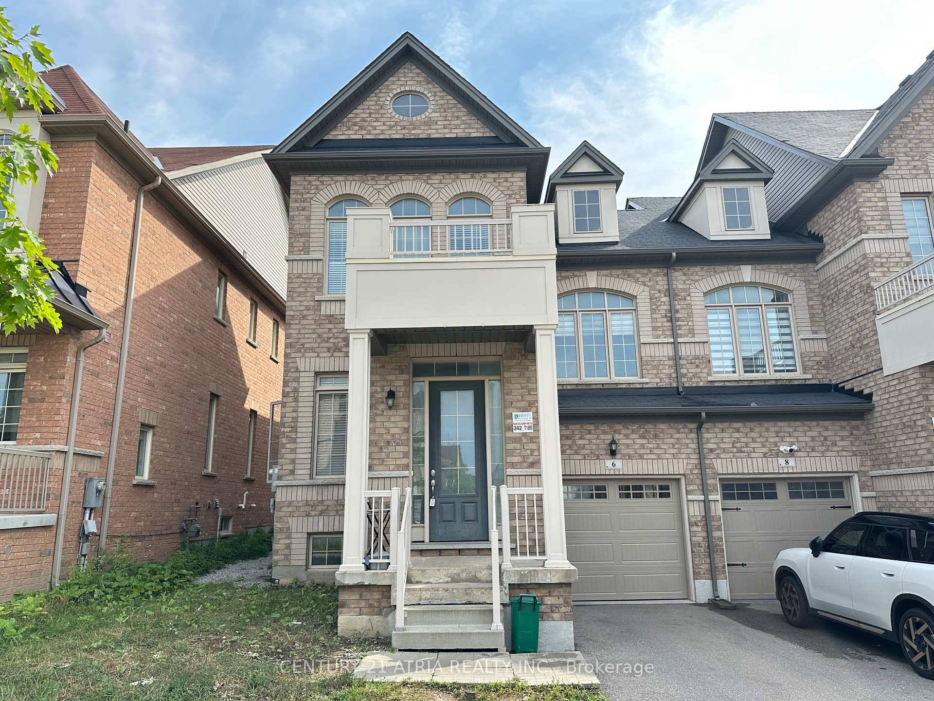 End Unit Townhouse In Sought After Upper Unionville Community !