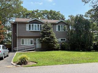 Spacious Expanded Ranch located in the Babylon School District featuring 3 Bedrooms, Large EIK, Livingroom, Full Bath, Full Basement, CAC 5 Years Old, Roof 5 Years, Sprinklers front only, New ...