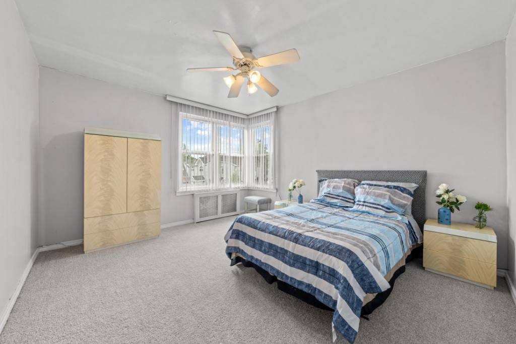 Welcome to 128 23 233rd St.
