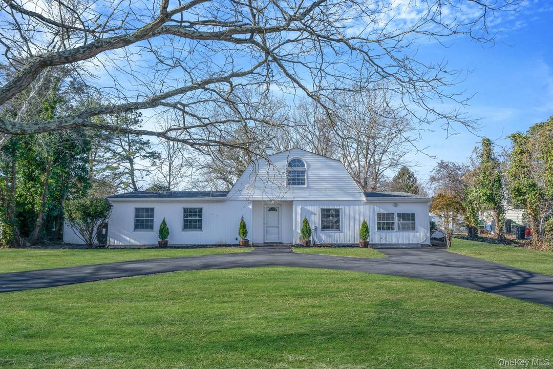 This Medford 5 bedroom 3 full bath farm ranch is much larger than it appears !