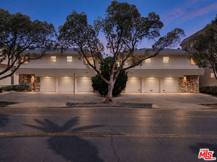 927   3rd St 22BR Santa Monica La